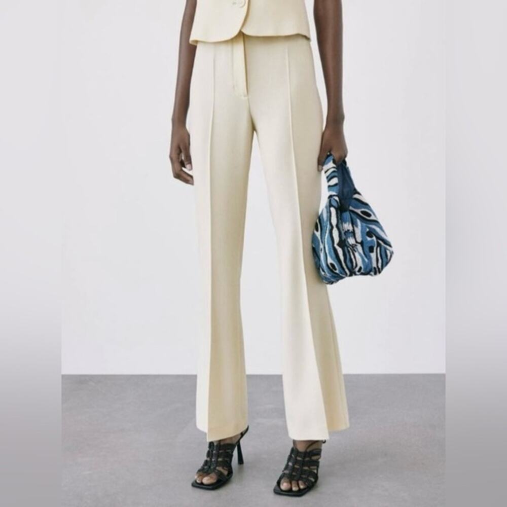 NWOT Zara Womans Size Small High Waisted Flared Trousers Pants Ivory‎